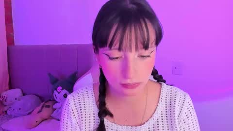 Wenstacie INDEPENDENT MODEL online show from 4, 11, 2025