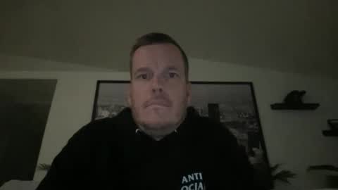 Snapshot of westcoastguy213 chatting on 26, 10, 2025 westcoastguy213 online show from 26, 10, 2025