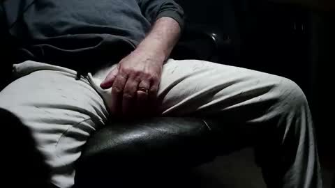 Snapshot of westvalleyguy54 chatting on 16, 11, 2025 westvalleyguy54 online show from 16, 11, 2025