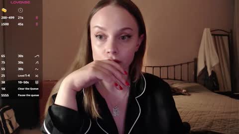 Snapshot of wet_lana chatting on 13, 9, 2025 Lana online show from 13, 9, 2025