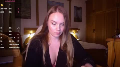 Snapshot of wet_lana chatting on 10, 5, 2026 Lana online show from 10, 5, 2026