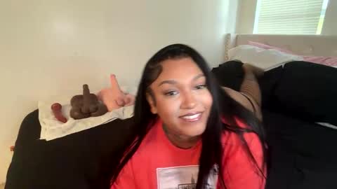 SheSquirts online show from 4, 12, 2025