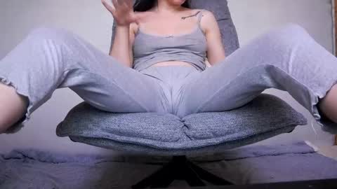 Beatrice Moan from LovenseWet from Tip MenuOpen for Private online show from 15, 5, 2026