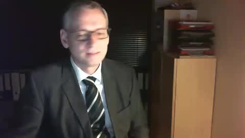 Snapshot of wetsuitedman chatting on 15, 2, 2025 Franz online show from 15, 2, 2025