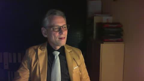 Snapshot of wetsuitedman chatting on 21, 2, 2025 Franz online show from 21, 2, 2025