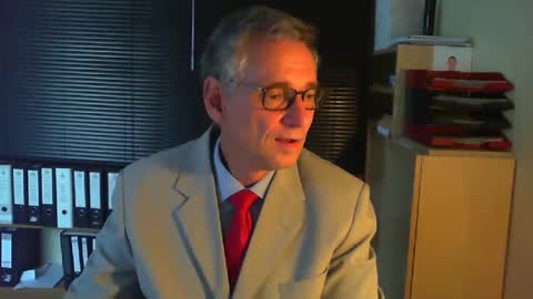 Snapshot of wetsuitedman chatting on 19, 9, 2025 Franz online show from 19, 9, 2025