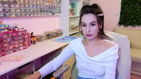 Snapshot of whats_her_name chatting on 30, 9, 2025 Victoria Maria online show from 30, 9, 2025