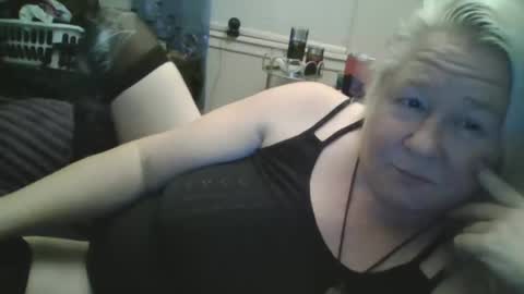 whipsnap19 online show from 27, 10, 2025