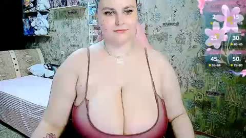 Snapshot of whisperinthedarkk chatting on 29, 7, 2026 whisperinthedarkk online show from 29, 7, 2026
