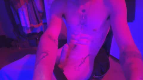 whispersonhickory online show from 19, 12, 2024