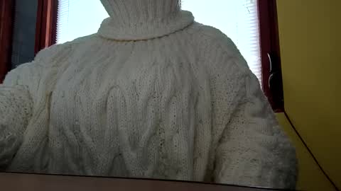 whitesweater online show from 28, 10, 2025