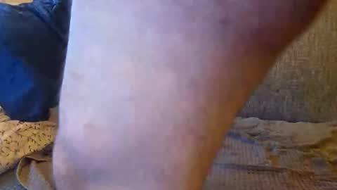 whorekneeweeny online show from 10, 4, 2026