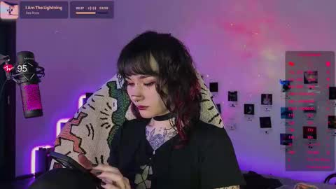 iggy iggz online show from 9, 10, 2025