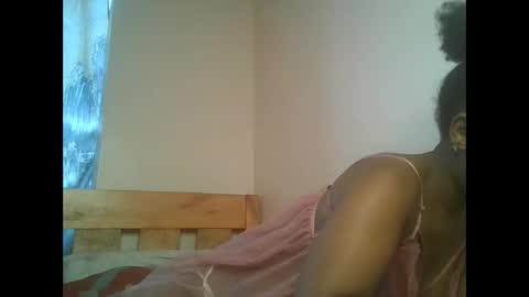 Snapshot of wildflowerrose chatting on 27, 3, 2026 Merci online show from 27, 3, 2026