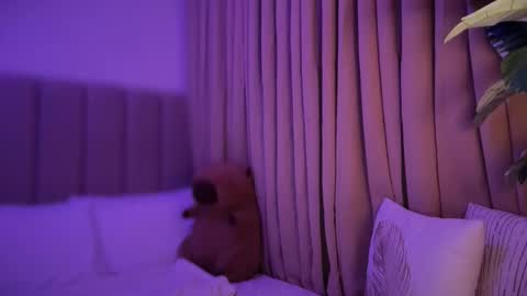 CHRISTINE online show from 14, 2, 2026