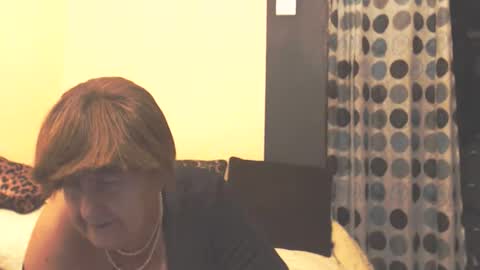 WildRedCat online show from 3, 3, 2026