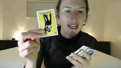 WildRose L - check my Pinned tweet if you dont see me online within 5 minutes after Ive sent email notifications online show from 27, 11, 2025