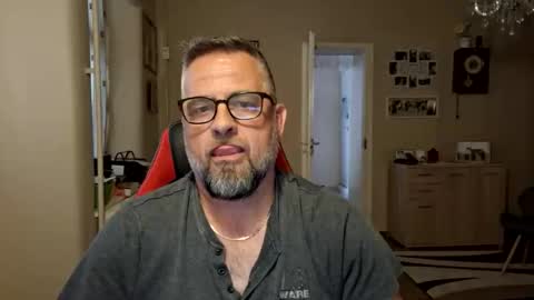 Snapshot of wilhelmus3 chatting on 14, 5, 2026 wilhelmus3 online show from 14, 5, 2026