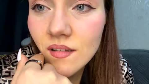 Snapshot of willetteplato chatting on 4, 2, 2026 Adele online show from 4, 2, 2026