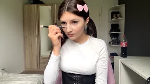 Mari online show from 12, 6, 2026