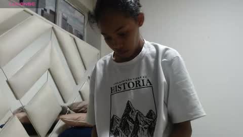 Snapshot of willow_smitt_ chatting on 25, 2, 2026 luna online show from 25, 2, 2026