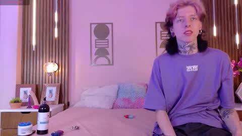 Winchester Hanna online show from 3, 3, 2026