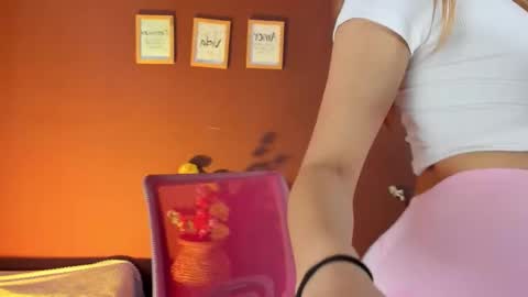 Wini Fer online show from 28, 11, 2025