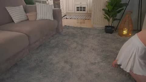 Snapshot of winnieriedesel chatting on 22, 6, 2026 Lillian online show from 22, 6, 2026