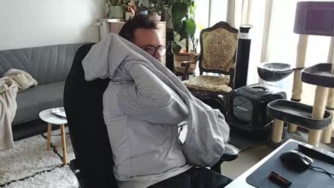 Snapshot of winnydepooh chatting on 11, 11, 2025 cream36 online show from 11, 11, 2025