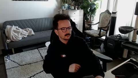 Snapshot of winnydepooh chatting on 30, 11, 2025 cream36 online show from 30, 11, 2025