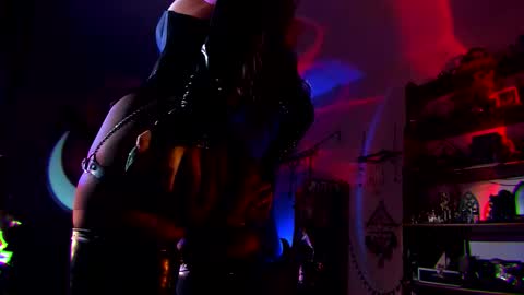 Goddess of two strapons  - Mr. long Don Mr. Pinky online show from 18, 9, 2025