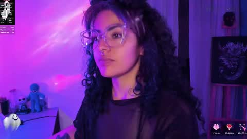     Luna Violeta  A r t i s t  online show from 24, 2, 2025