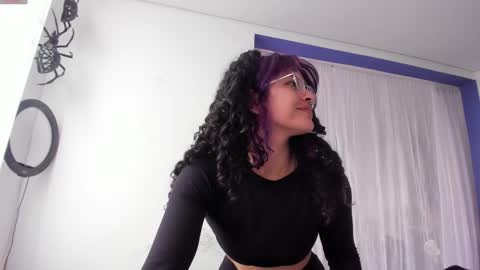     Luna Violeta  A r t i s t  online show from 11, 3, 2025