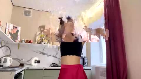 Snapshot of withlovebella chatting on 23, 1, 2025 Isobelle online show from 23, 1, 2025