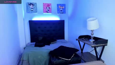 Snapshot of wiz_maleja chatting on 3, 3, 2025 MALEJA online show from 3, 3, 2025