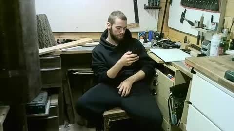 Snapshot of wolf021221 chatting on 24, 10, 2025 wolf021221 online show from 24, 10, 2025