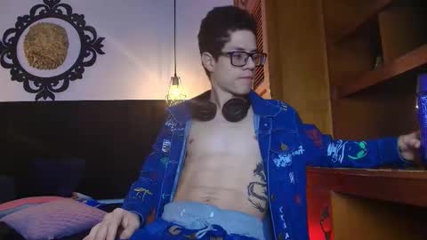  W O L F  online show from 24, 3, 2026