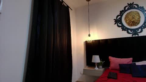  W O L F  online show from 7, 4, 2026