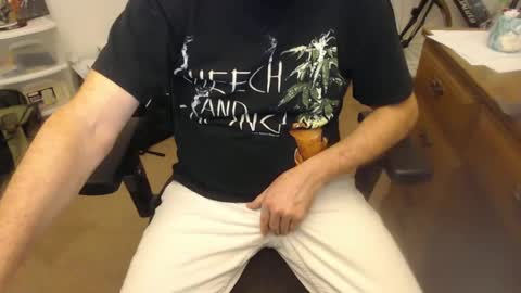 wolfie0717 online show from 3, 3, 2025