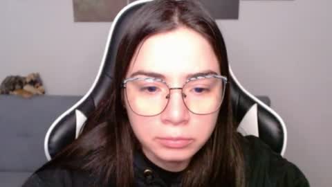 Snapshot of wolfs_daughter chatting on 20, 7, 2026 Alex online show from 20, 7, 2026