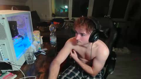 Snapshot of wollenjunge2006 chatting on 10, 11, 2025 wollenjunge2006 online show from 10, 11, 2025