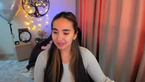 dudetta Kim online show from 10, 4, 2026