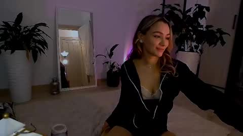 Snapshot of worldsbaby chatting on 8, 2, 2025 worldsbaby online show from 8, 2, 2025