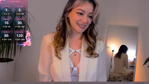 Snapshot of worldsbaby chatting on 25, 10, 2025 worldsbaby online show from 25, 10, 2025