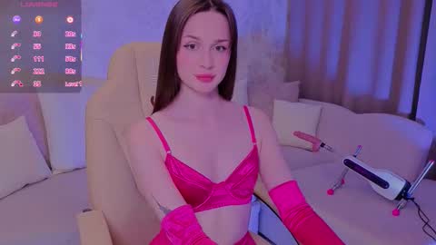 Snapshot of wow_kate chatting on 13, 9, 2025 Kate online show from 13, 9, 2025