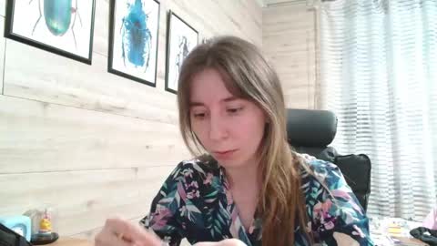 Anna  online show from 29, 4, 2026