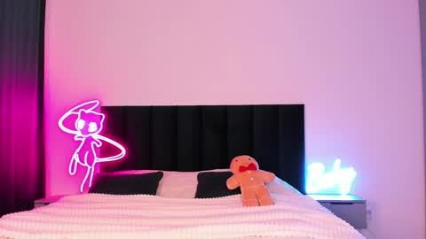 Emi online show from 21, 12, 2024