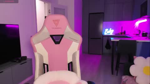 Emi online show from 12, 9, 2025