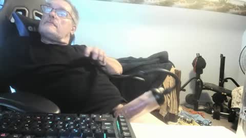 Snapshot of wowsers2022 chatting on 6, 10, 2025 wowsers2022 online show from 6, 10, 2025