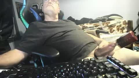 Snapshot of wowsers2022 chatting on 15, 10, 2025 wowsers2022 online show from 15, 10, 2025